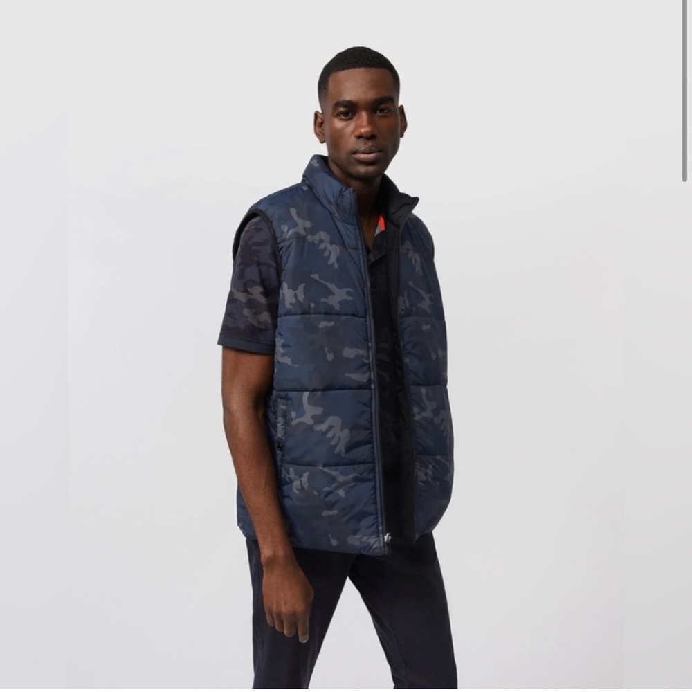 PSYCHO Bunny ALLEN REVERSIBLE Black /Blue  CAMO PUFFER VEST Men’s size Small